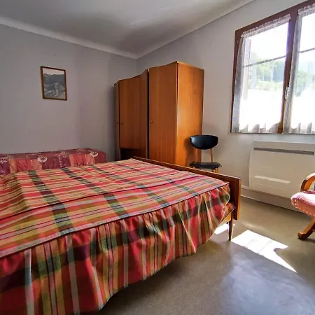 Nos Chez Julie - T4 L'estive Apartment *